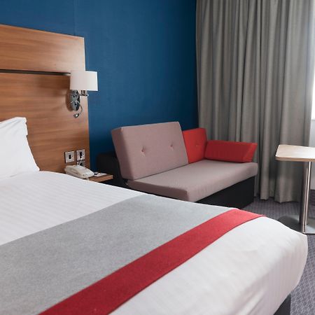 Holiday Inn Express Birmingham Star City By Ihg מראה חיצוני תמונה
