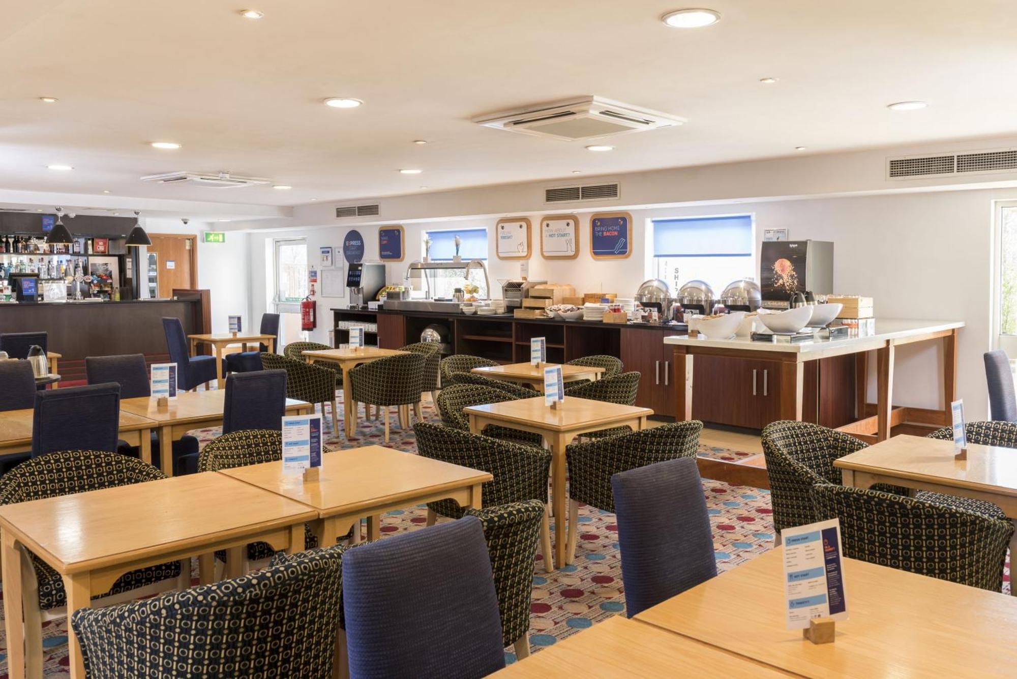Holiday Inn Express Birmingham Star City By Ihg מראה חיצוני תמונה
