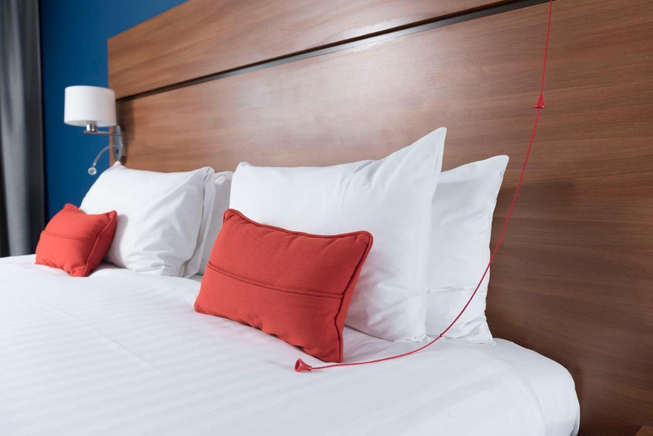 Holiday Inn Express Birmingham Star City By Ihg מראה חיצוני תמונה